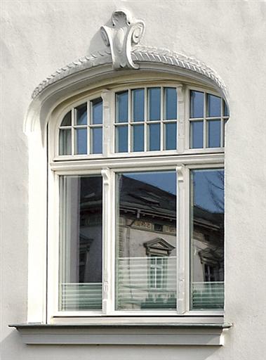 Holzfenster,Türen und Treppen 